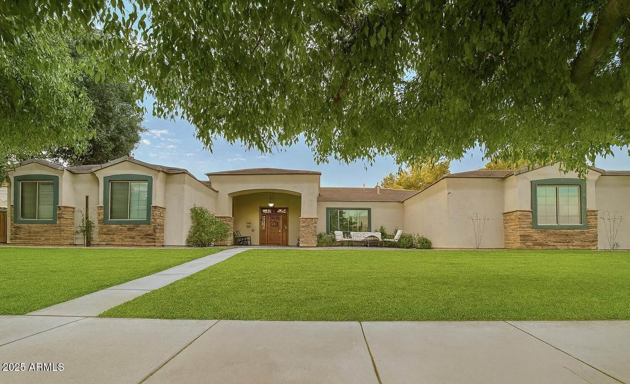 19943 Augustus Avenue - Photo 1