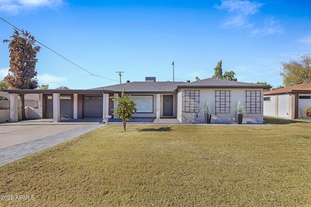 7308 7TH Avenue - Photo 1