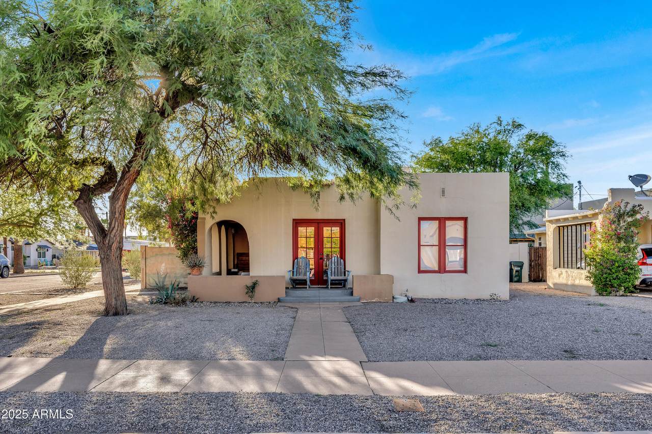 2502 10TH Street - Photo 1