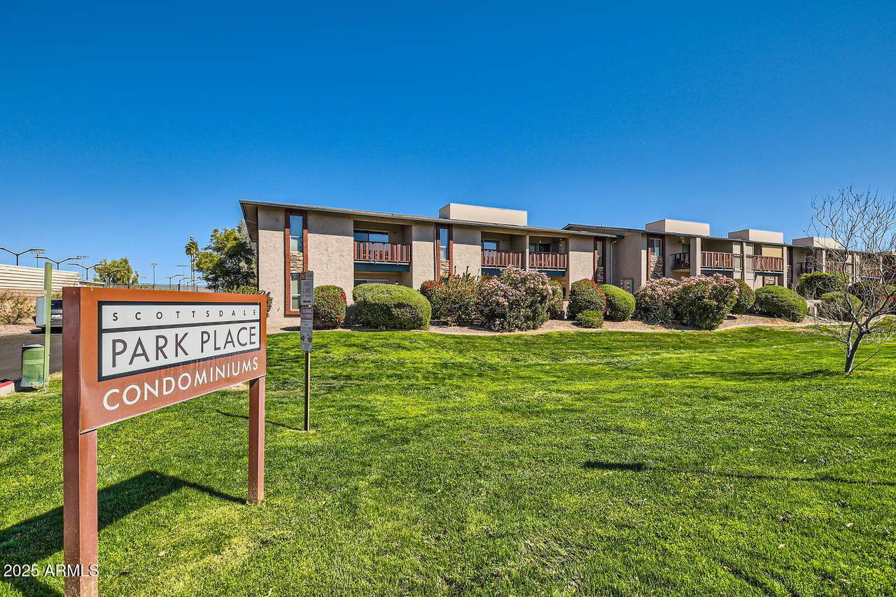 4354 82ND Street - Photo 1