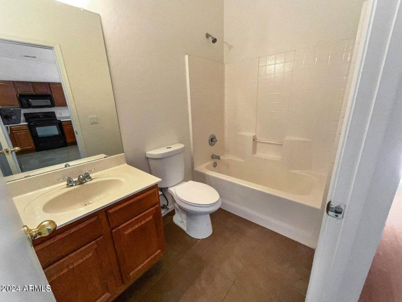 805 Sycamore - Photo 1