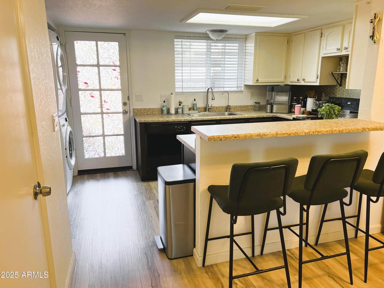 6609 Jamaica Drive - Photo 1