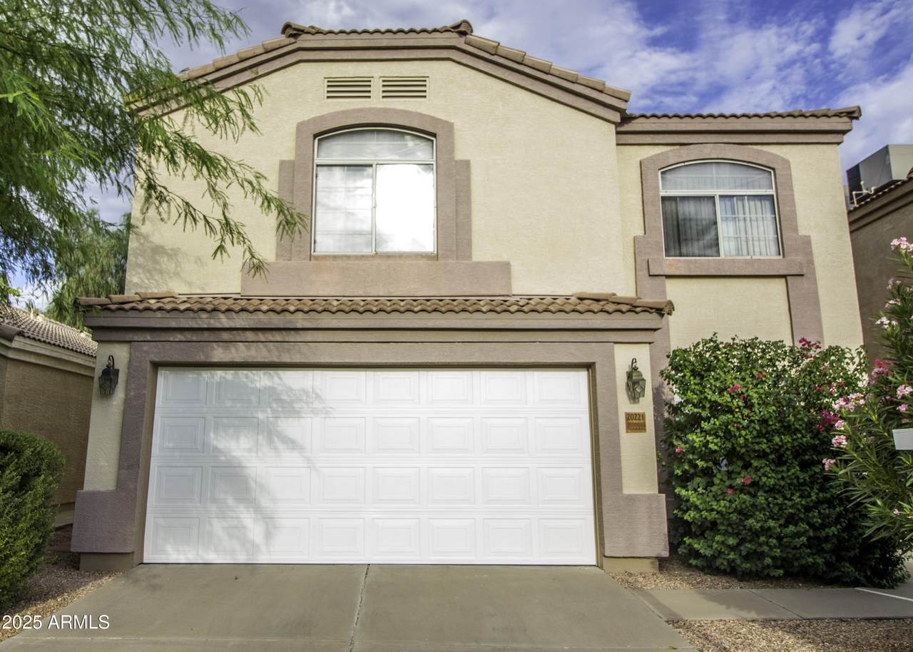 20221 31ST Street - Photo 1