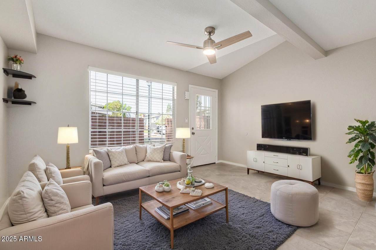 2301 University Drive - Photo 1