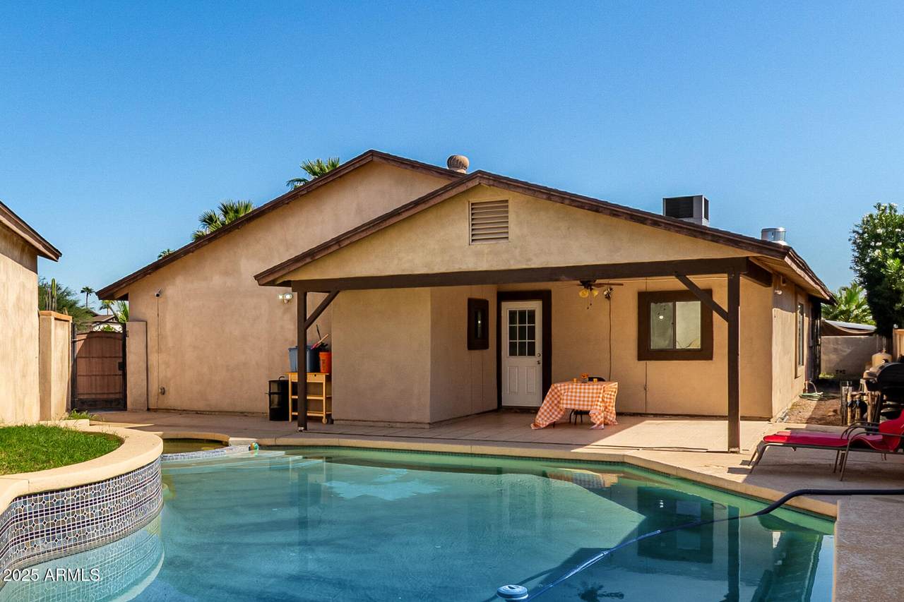 8611 Garfield Street - Photo 1
