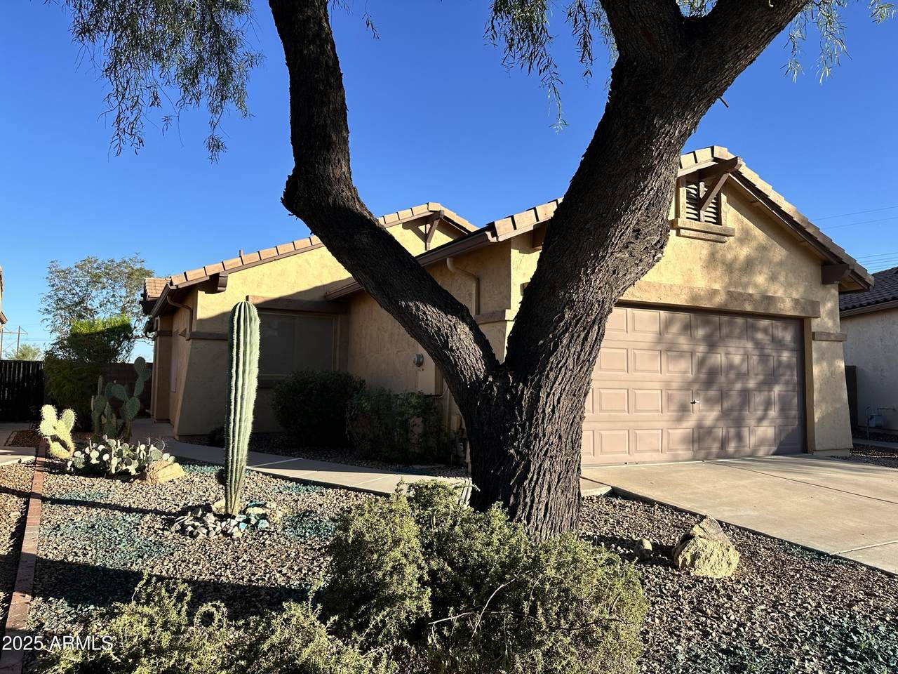 10372 Meandering Trail Lane - Photo 1