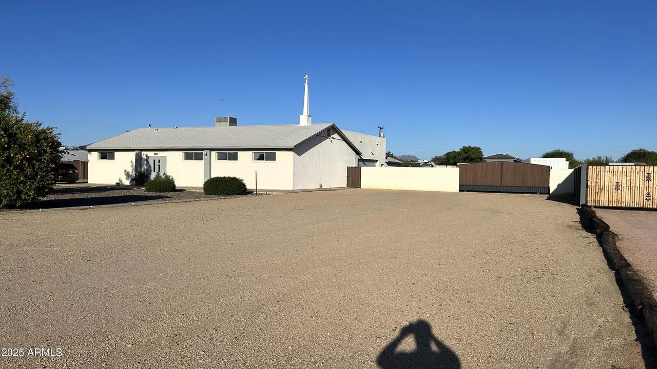 15703 36TH Street - Photo 1