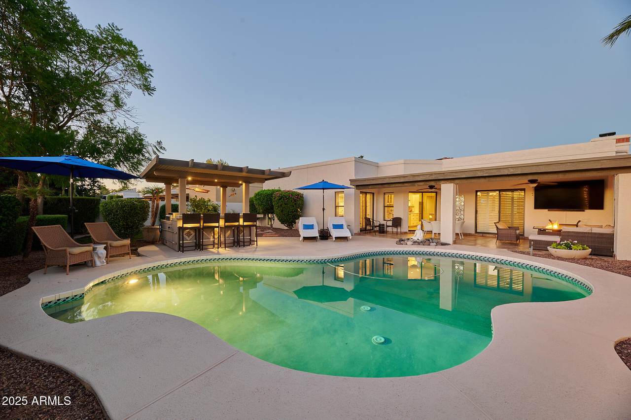 9372 83RD Street - Photo 1