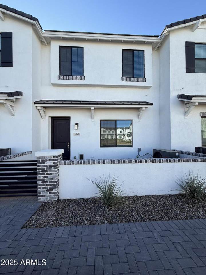 3230 Thomas Road - Photo 1