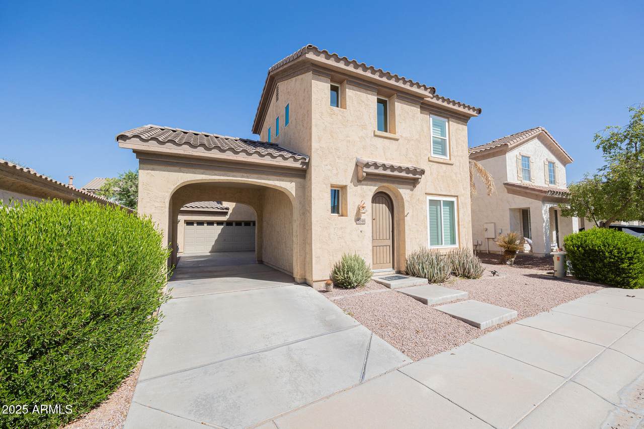 2046 Stephens Place - Photo 1