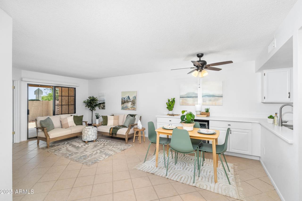 13029 44TH Place - Photo 1