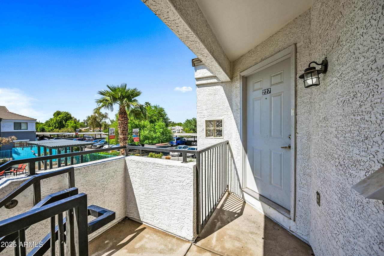 3065 67TH Avenue - Photo 1