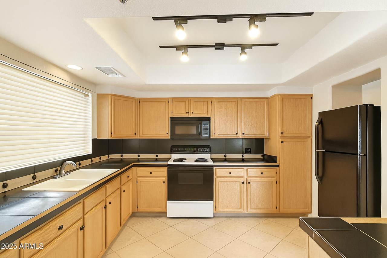 10101 Arabian Trail - Photo 1