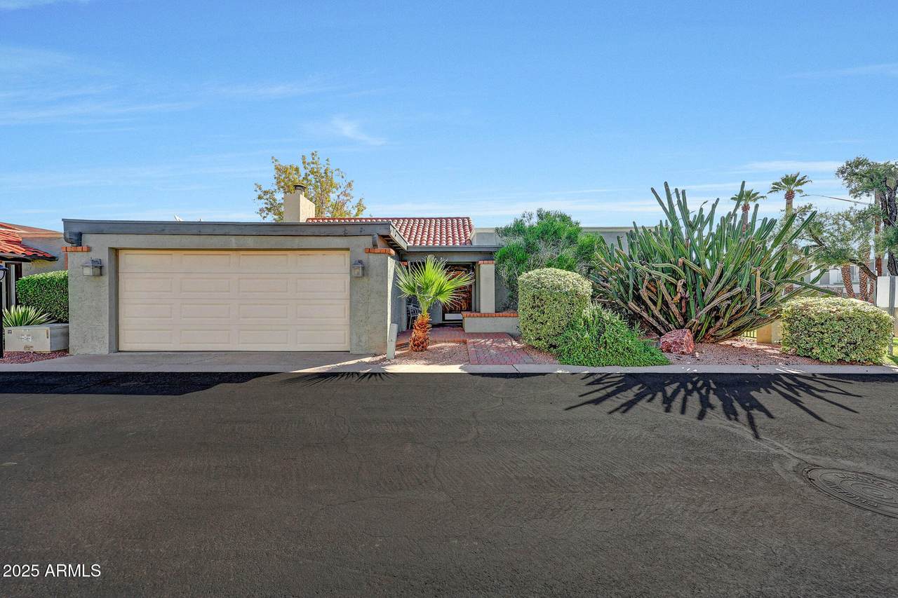 6505 12th Way - Photo 1