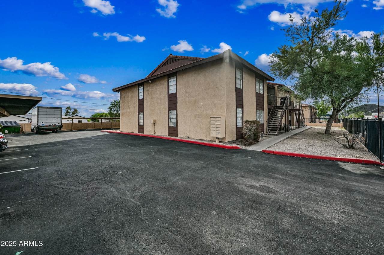 725 Vogel Avenue - Photo 1