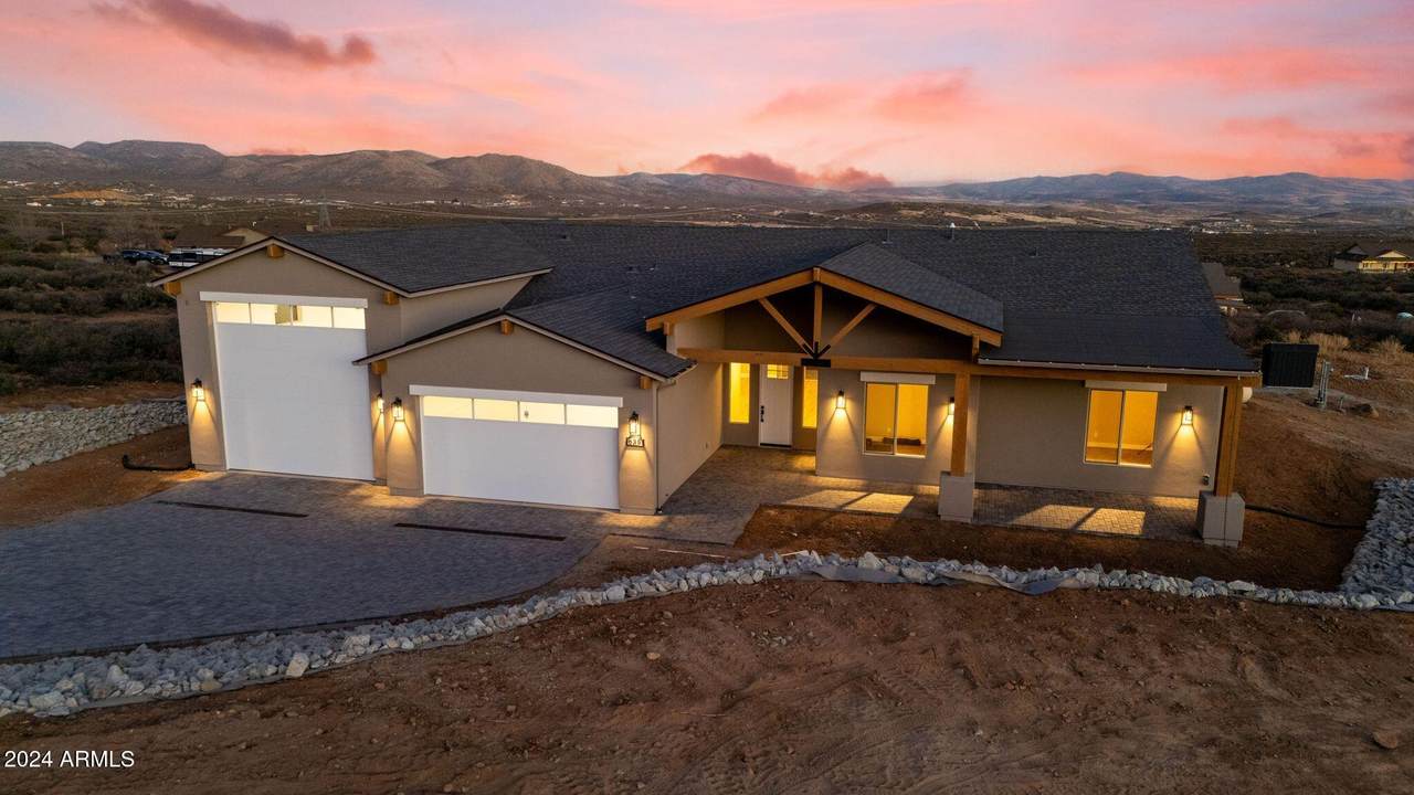 635 Grant Woods Parkway - Photo 1