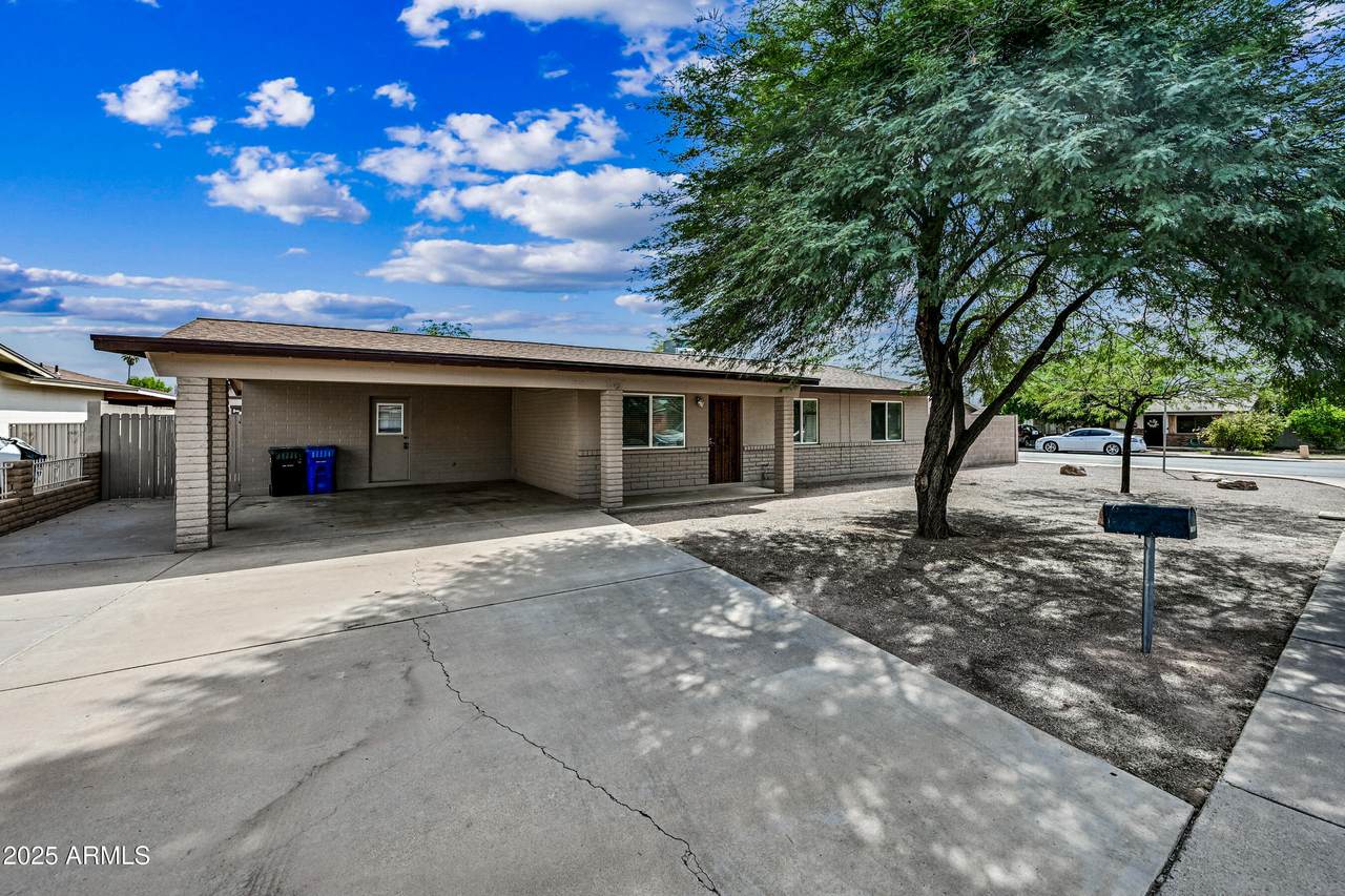 1503 Florian Avenue - Photo 1