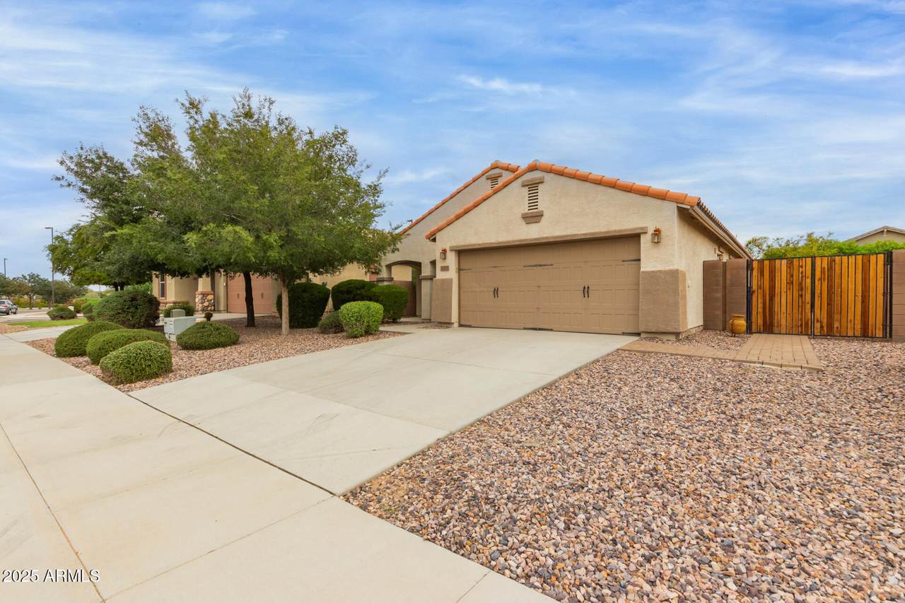 2215 Everglade Lane - Photo 1