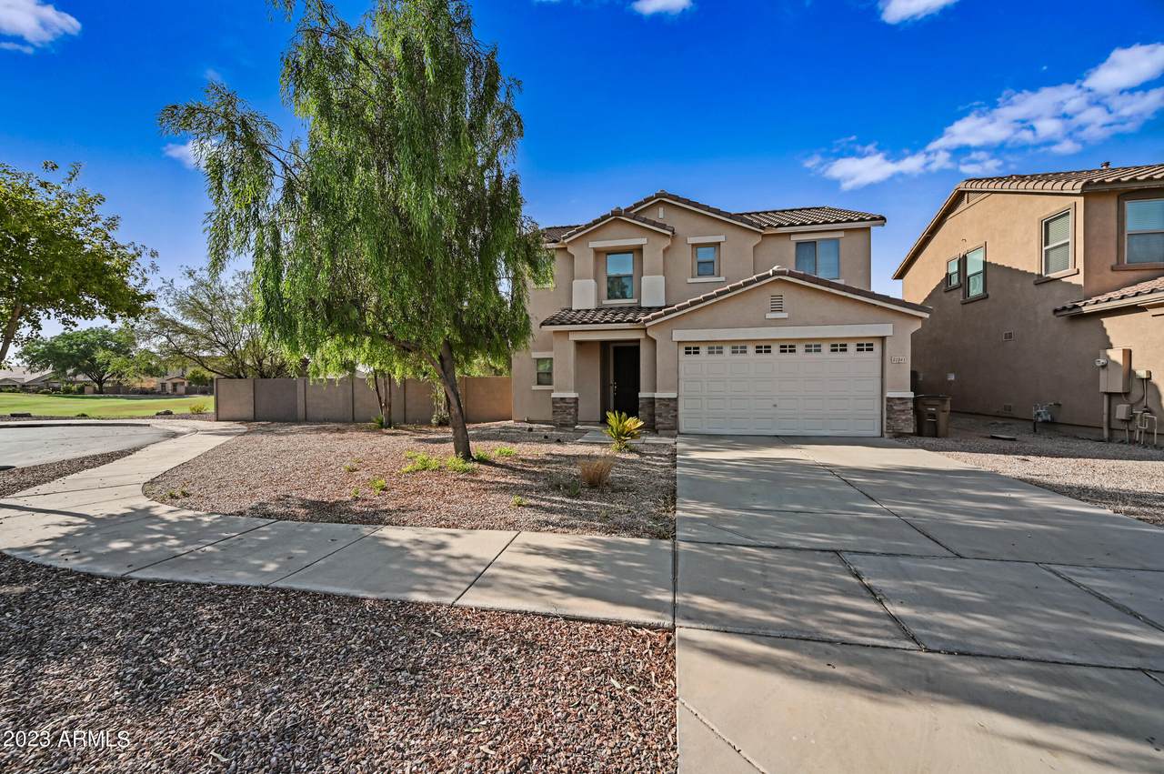 21941 Creosote Court - Photo 1