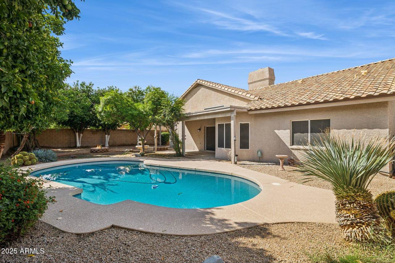 16421 49TH Street - Photo 1