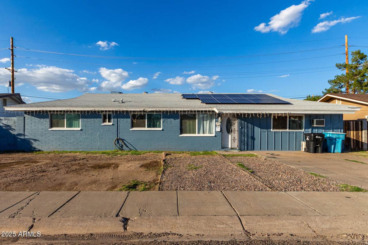 3916 Northern Avenue - Photo 1