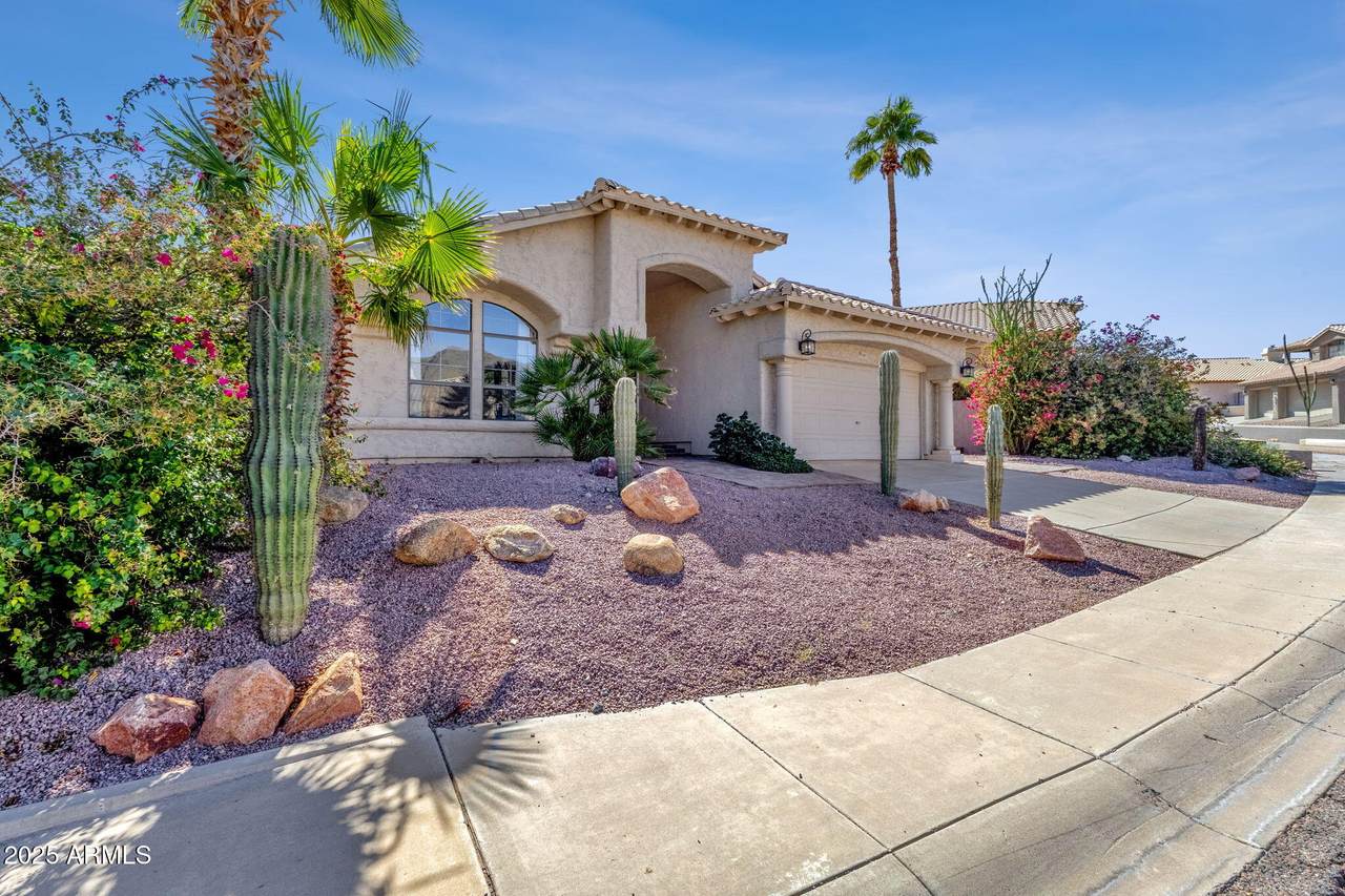 621 Goldenrod Street - Photo 1