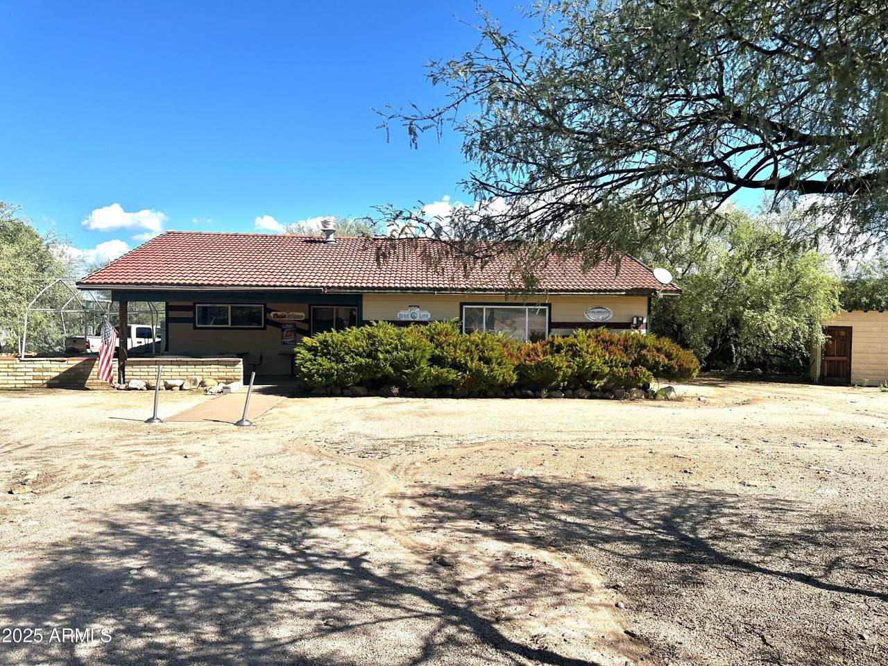 https://bt-photos.global.ssl.fastly.net/armls/1280_boomver_1_6936154-2.jpg