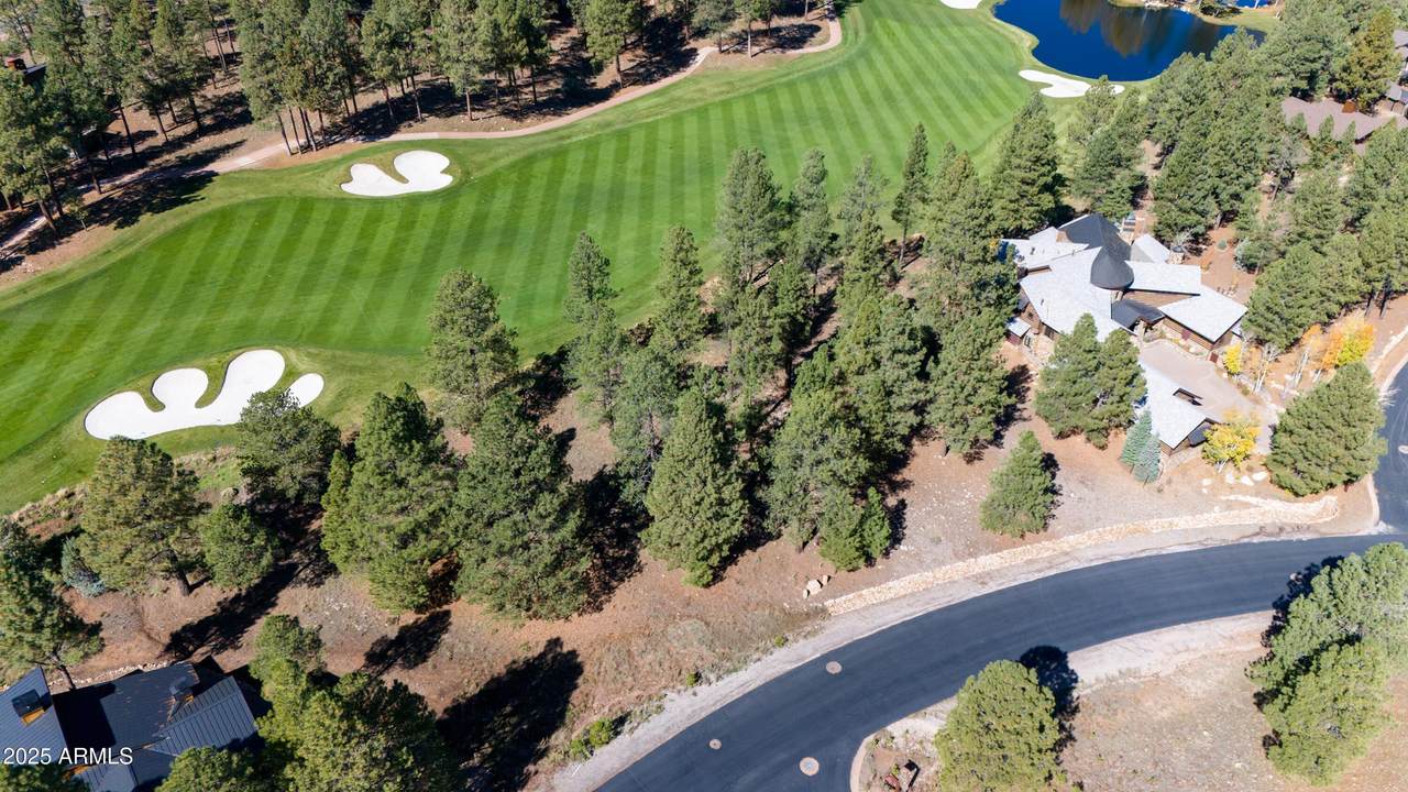 3940 Clubhouse Circle - Photo 1