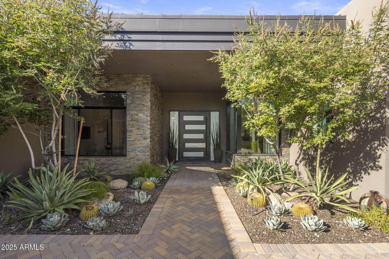 10284 Running Deer Trail - Photo 1