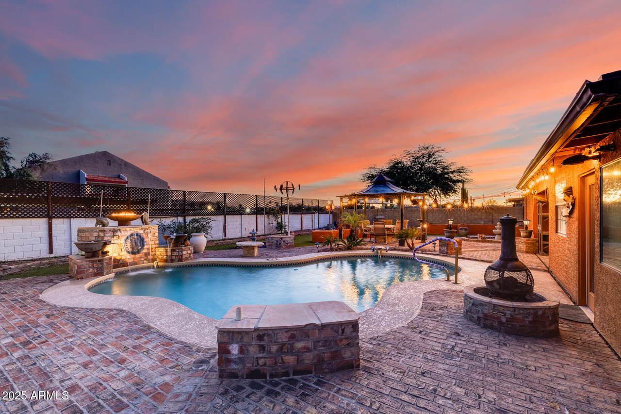 247 Glencove Street - Photo 1