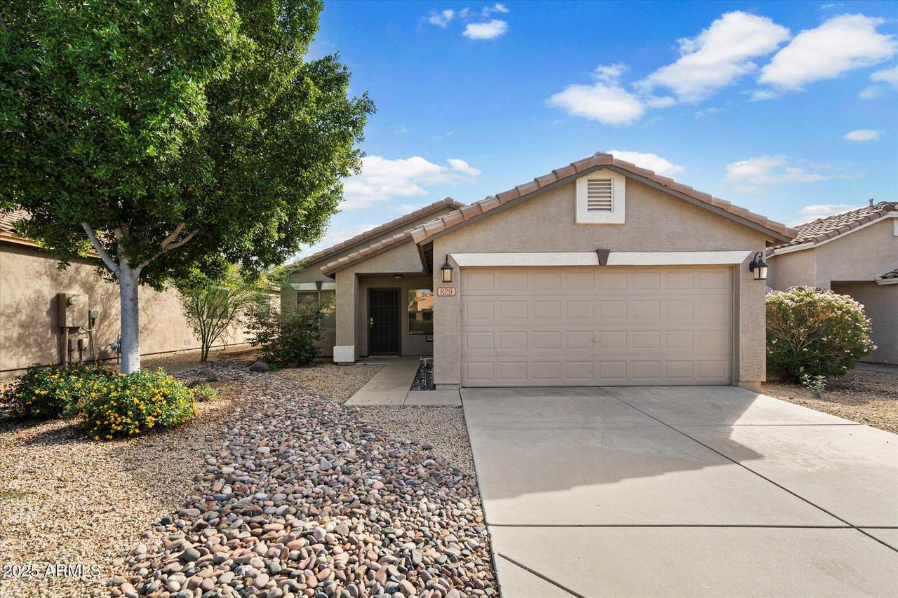 829 Potter Drive - Photo 1