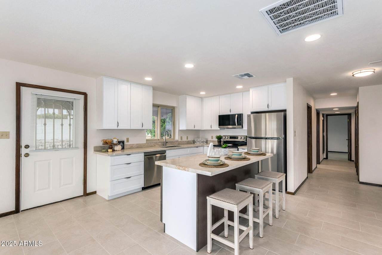 16449 Fairlynn Drive - Photo 1