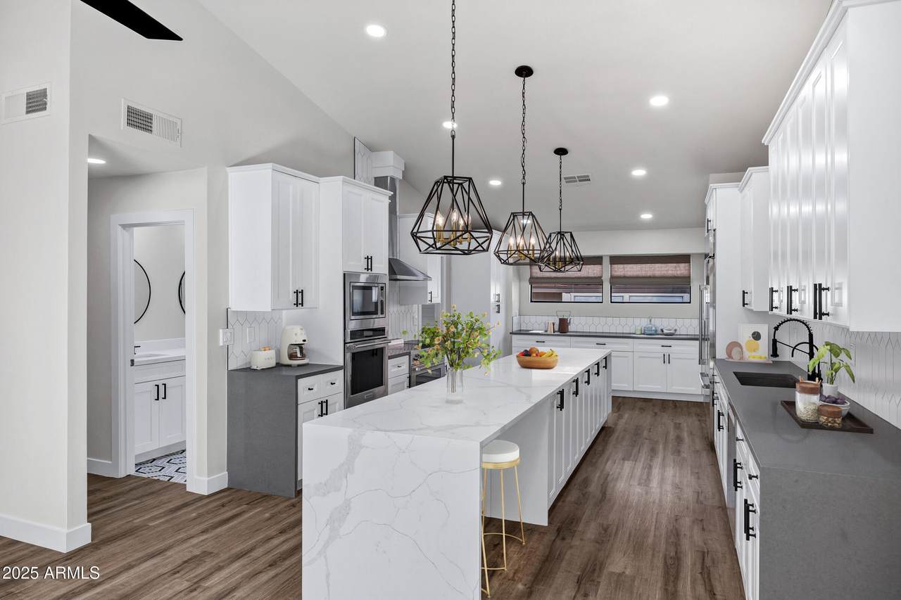 4621 Carmen Street - Photo 1