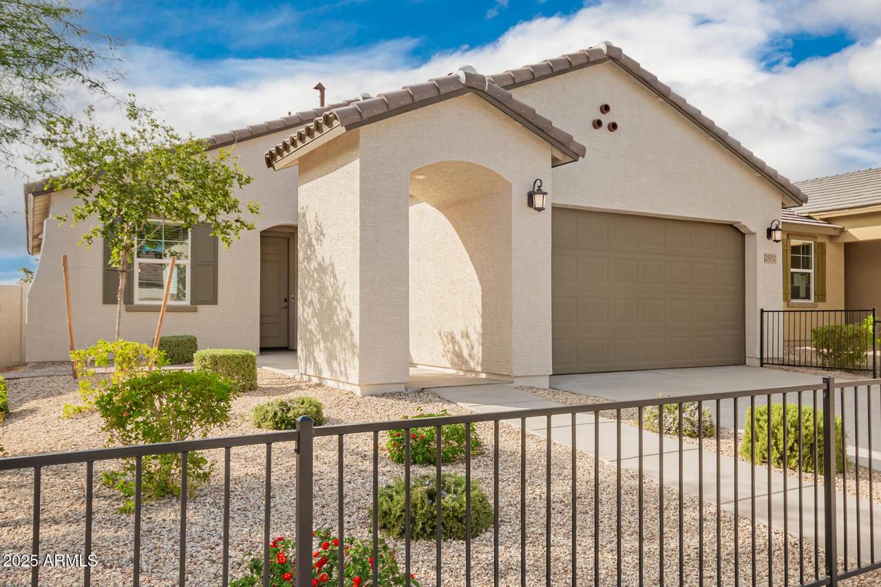 25152 150TH Lane - Photo 1