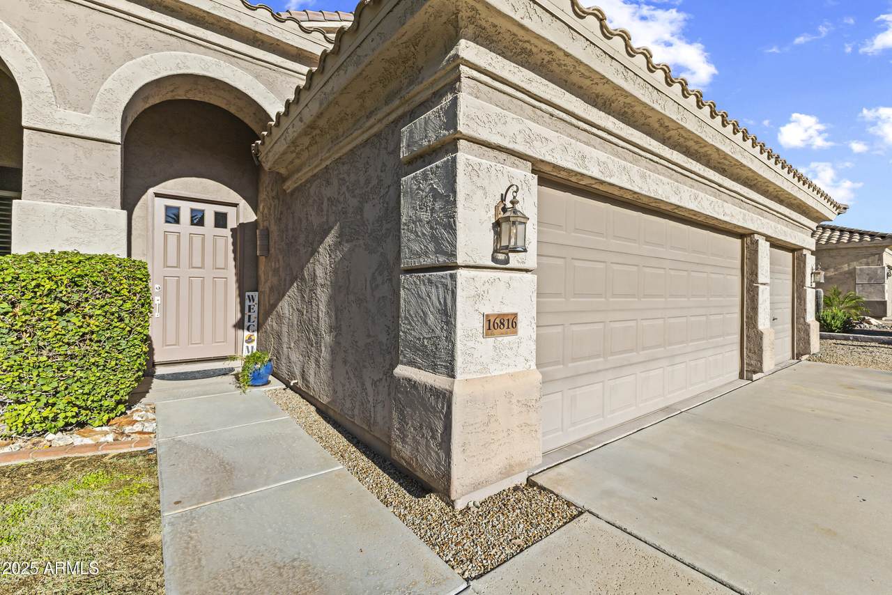 16816 14TH Lane - Photo 1