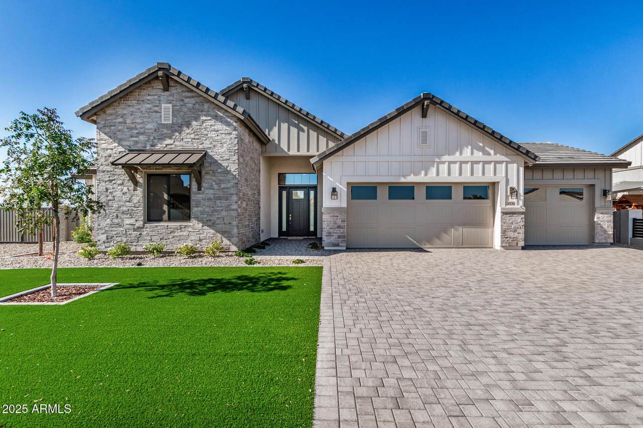 1606 Minton Street - Photo 1