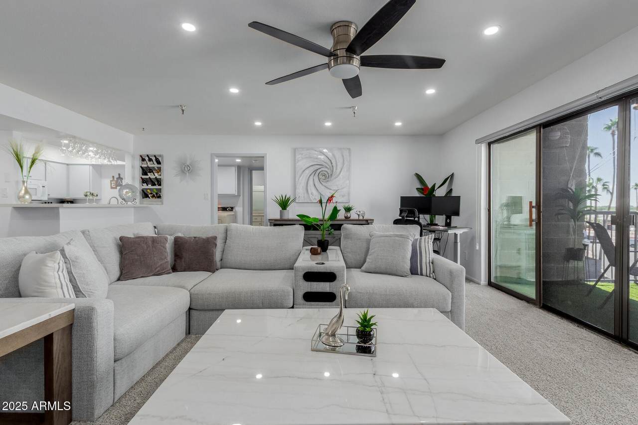 425 Parkcrest Drive - Photo 1