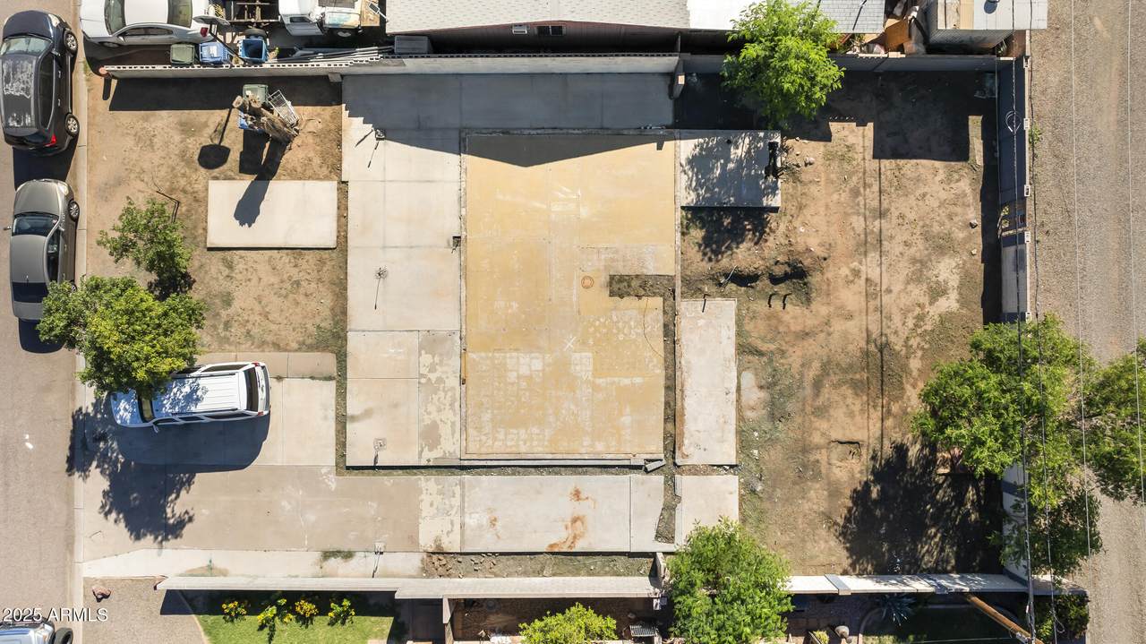 1208 Oakleaf Drive - Photo 1