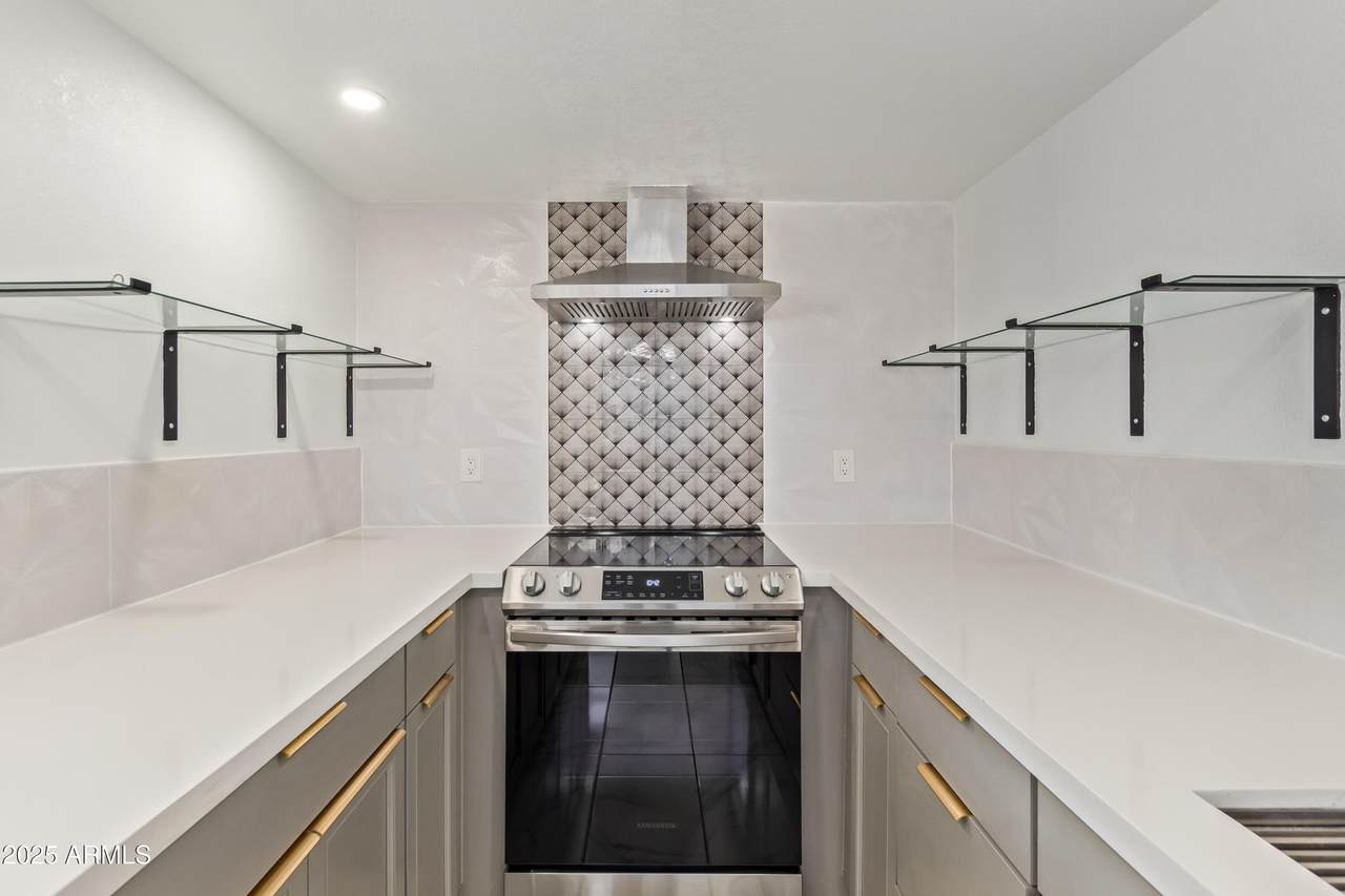 6756 Devonshire Avenue - Photo 1