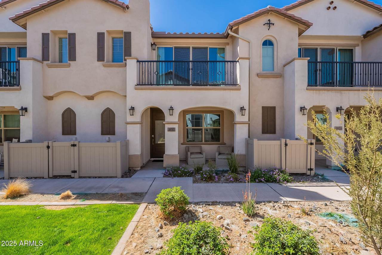 4655 Glacier - Photo 1