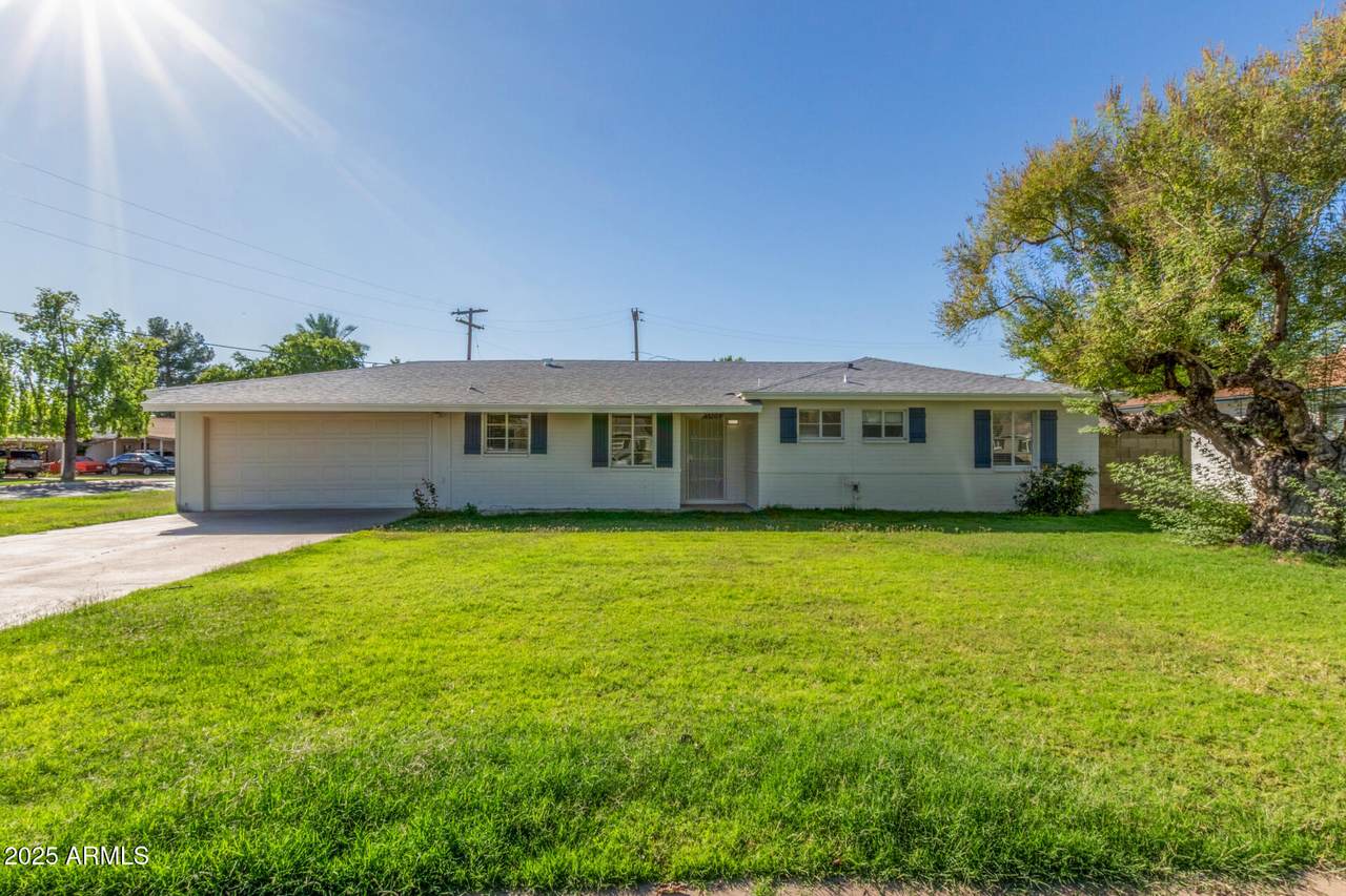 5306 8TH Avenue - Photo 1