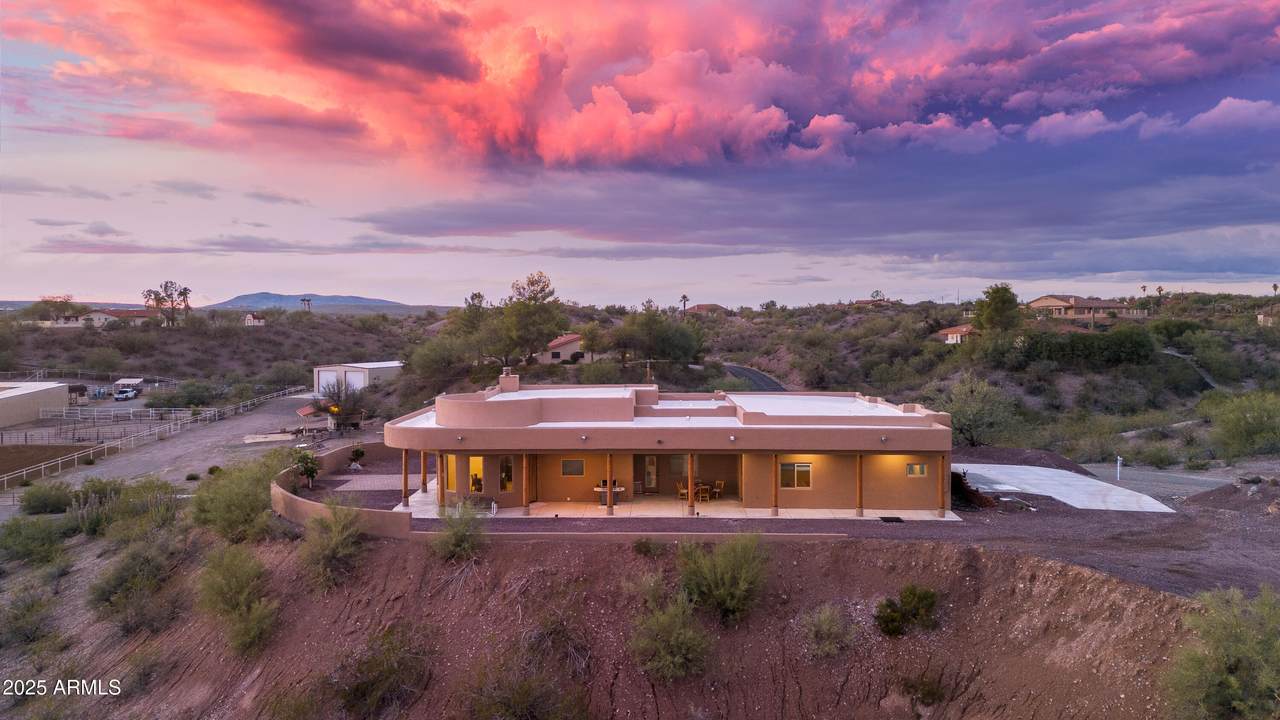 1207 Roadrunner Street - Photo 1