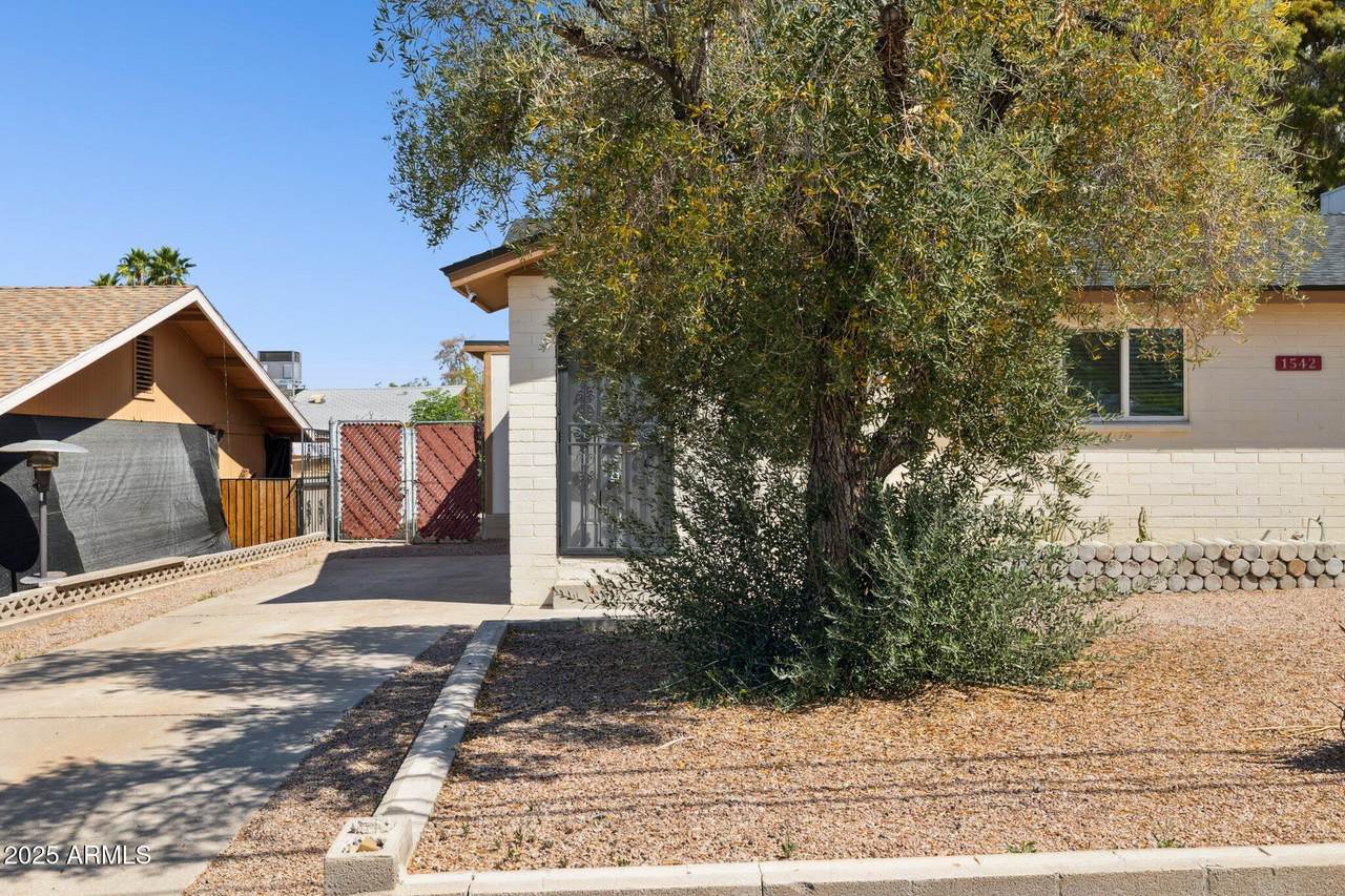 1542 Turquoise Avenue - Photo 1