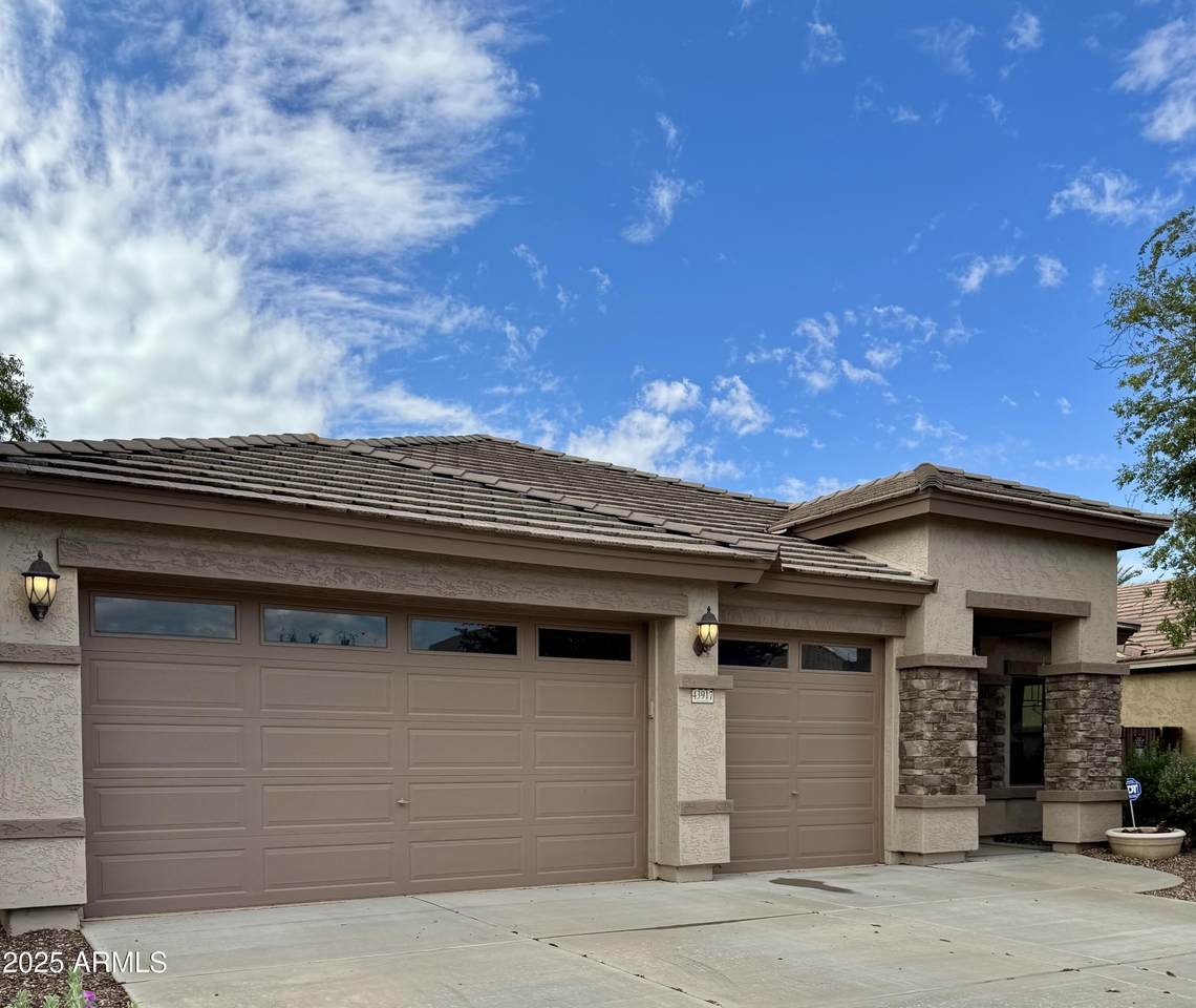 43917 Stonecreek Road - Photo 1