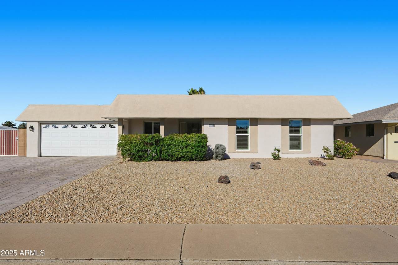 9942 Cameo Drive - Photo 1