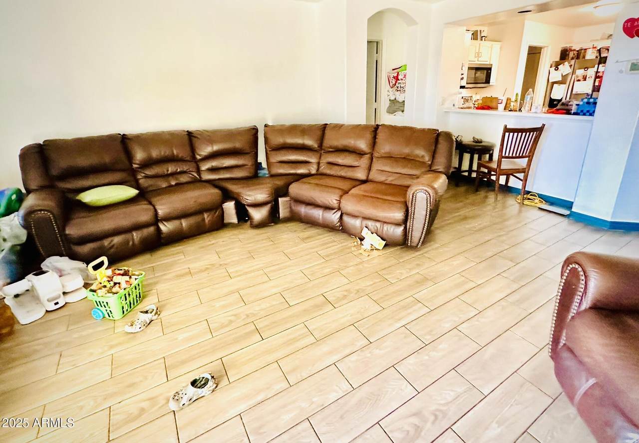 https://bt-photos.global.ssl.fastly.net/armls/1280_boomver_1_6943072-2.jpg