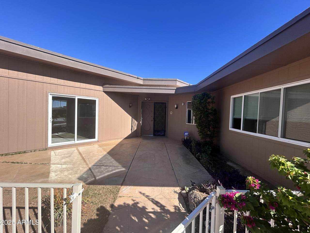 10838 Thunderbird Boulevard - Photo 1