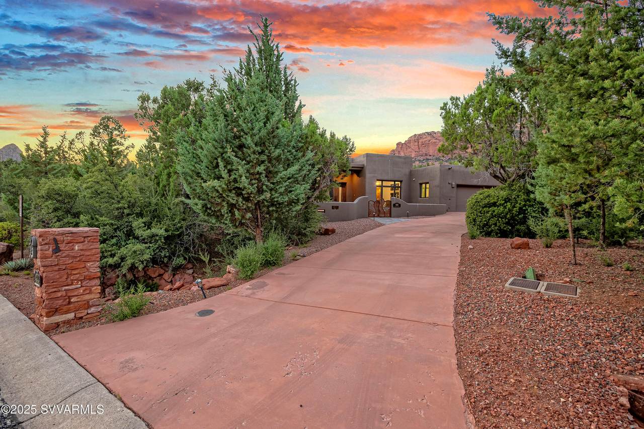 920 Park Ridge Drive - Photo 1