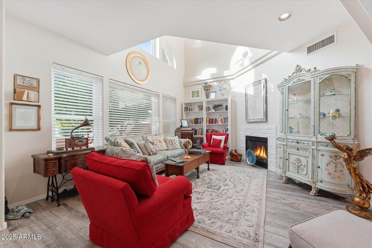 10256 12TH Place - Photo 1