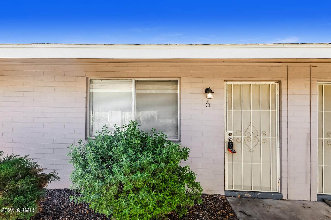 9230 6TH Street - Photo 1